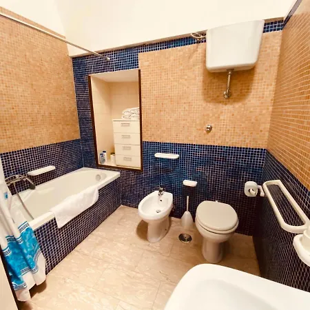 Porta Grande Bed & Breakfast 3*